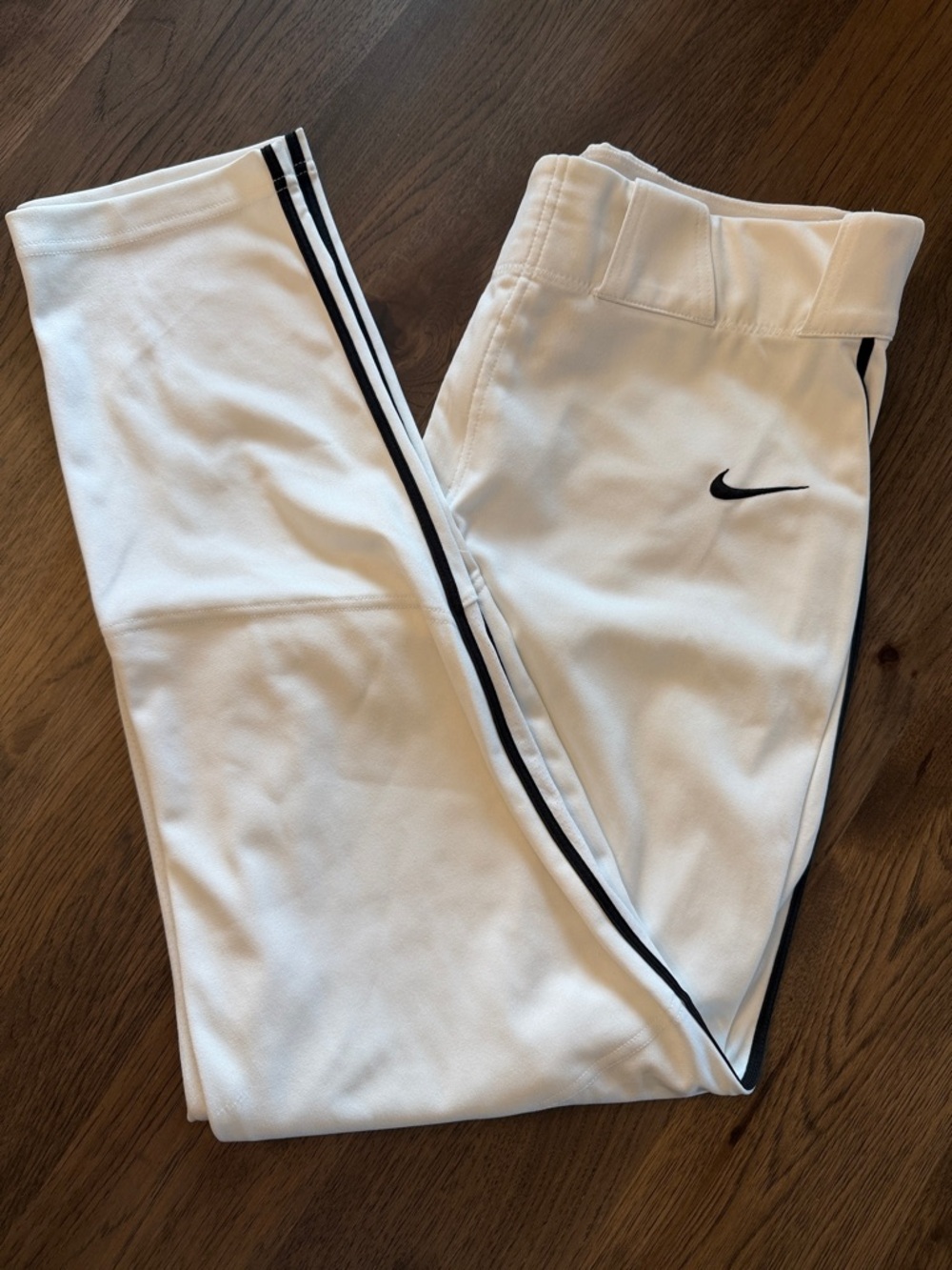 Nike Men's Large White with Black Pinstripes down side